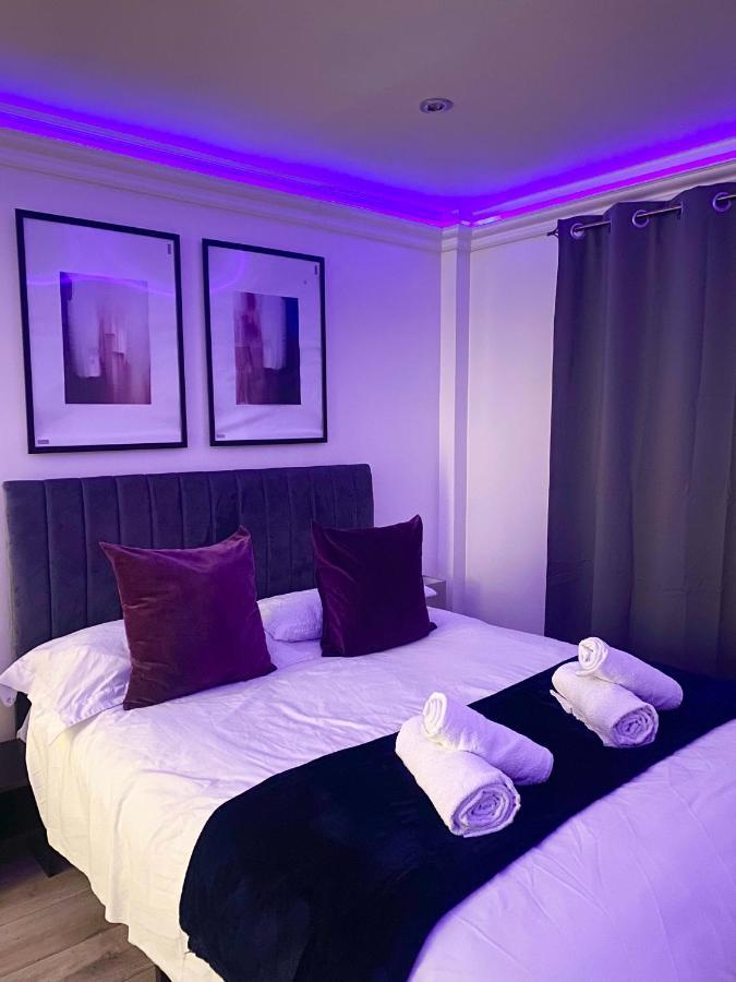 Stylish En Suite Double Room Kensington Лондон Екстер'єр фото